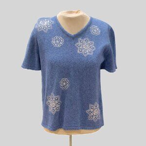 Alfred Dunner Gem Embellished Snowflake Blue Knit Top - Size Petite Small
